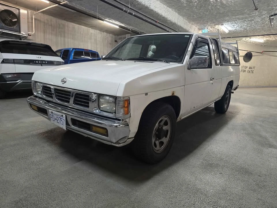 1997 Nissan Frontier 1st Gen - Image 2 of 9