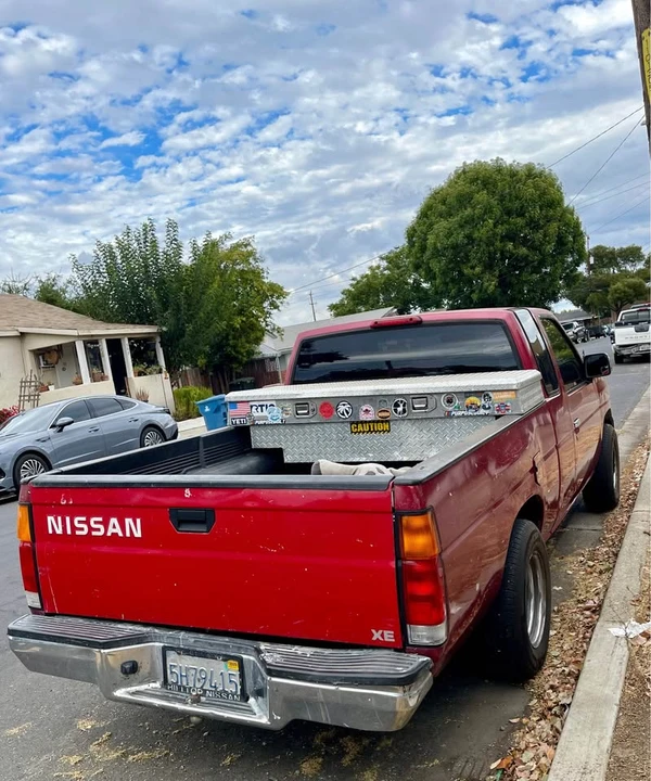 1997 Nissan Frontier 1st Gen - Image 3 of 8