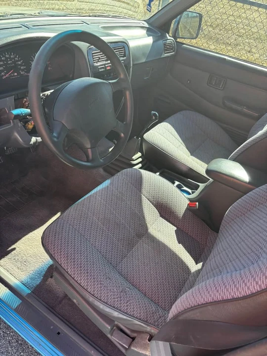 1997 Nissan Frontier 1st Gen - Image 6 of 9