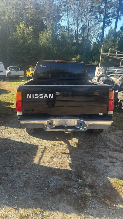 1997 Nissan Frontier - Image 2 of 5