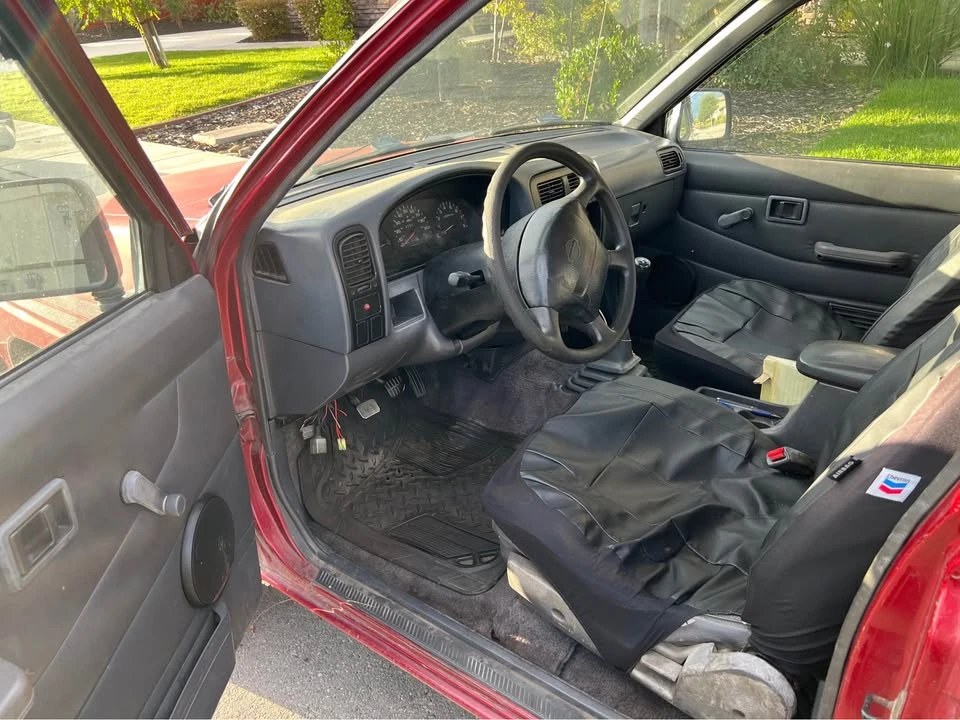1997 Nissan Frontier 1st Gen - Image 6 of 9