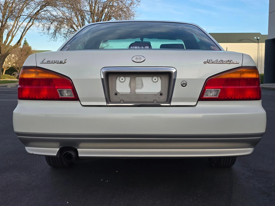 1997 Nissan Laurel 8th Gen - Image 18 of 31