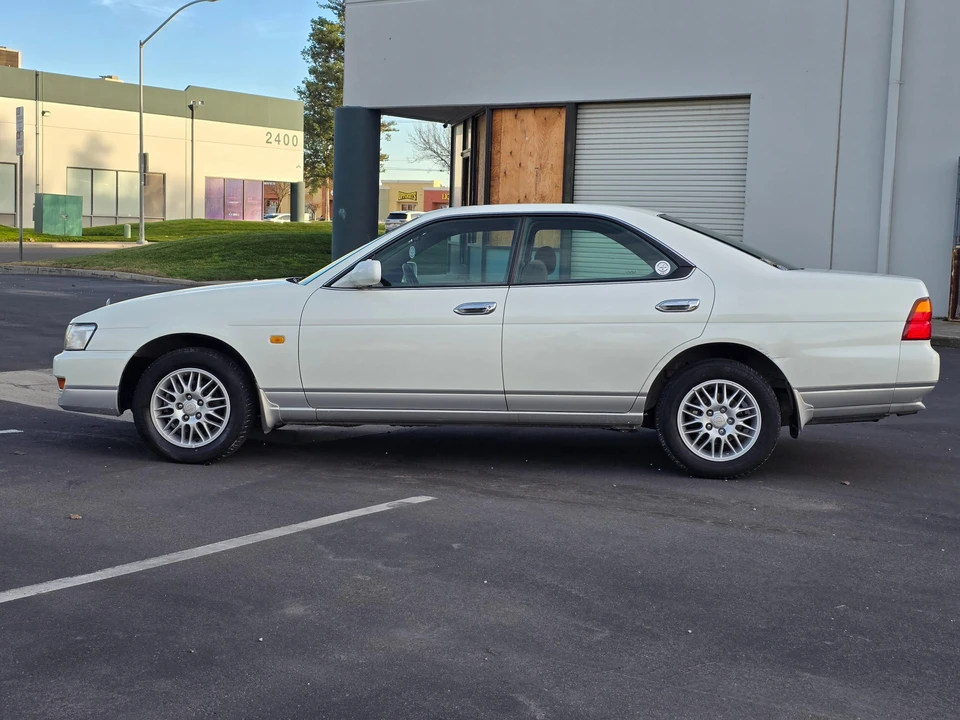 1997 Nissan Laurel 8th Gen - Image 13 of 31