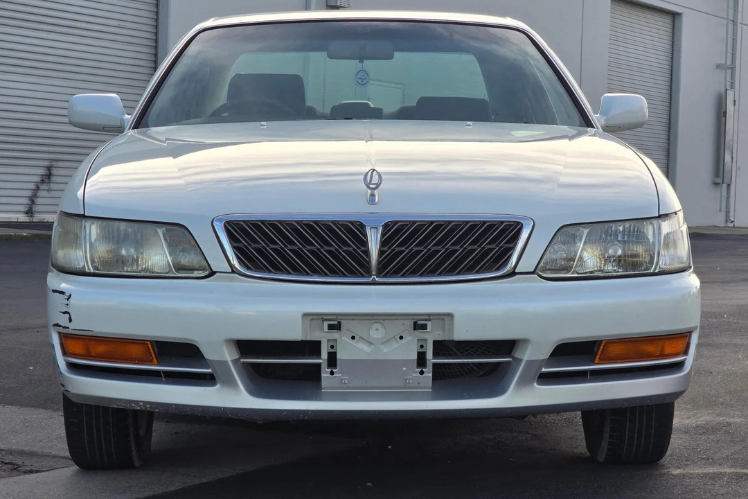 1997 Nissan Laurel 8th Gen - Image 2 of 31
