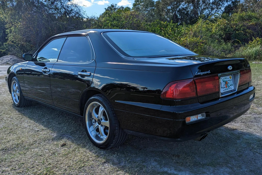1997 Nissan Leopard 4th Gen - Image 4 of 31