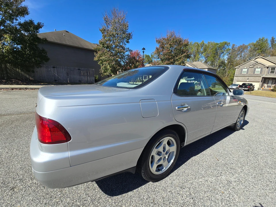 1997 Nissan Leopard 4th Gen - Image 12 of 31