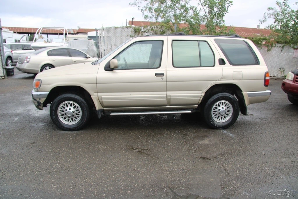 1997 Nissan Pathfinder 2nd Gen - Image 3 of 21