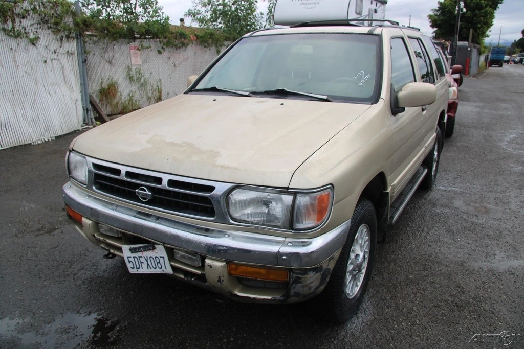 1997 Nissan Pathfinder 2nd Gen - Image 2 of 21