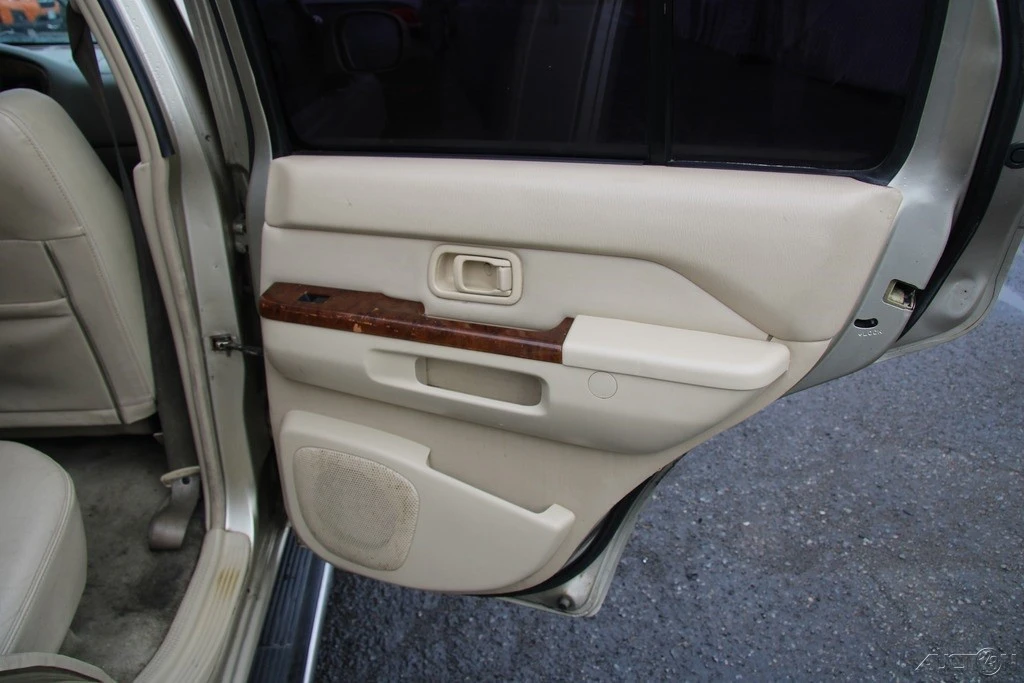 1997 Nissan Pathfinder 2nd Gen - Image 19 of 21