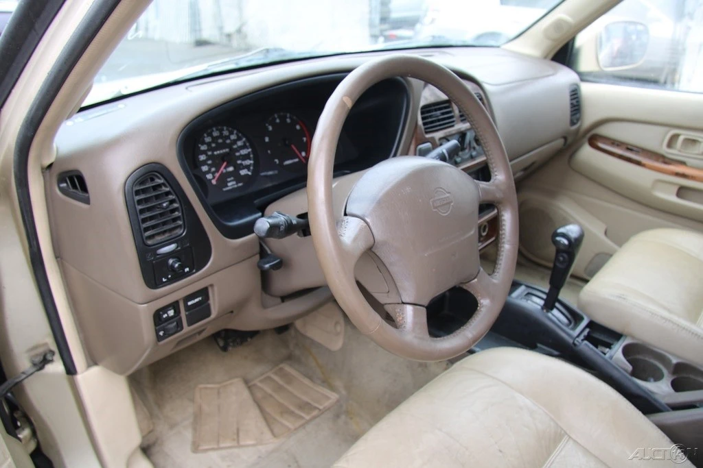 1997 Nissan Pathfinder 2nd Gen - Image 13 of 21