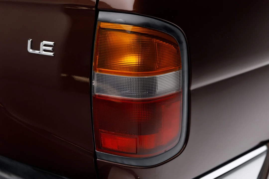 1997 Nissan Pathfinder 2nd Gen - Image 29 of 31