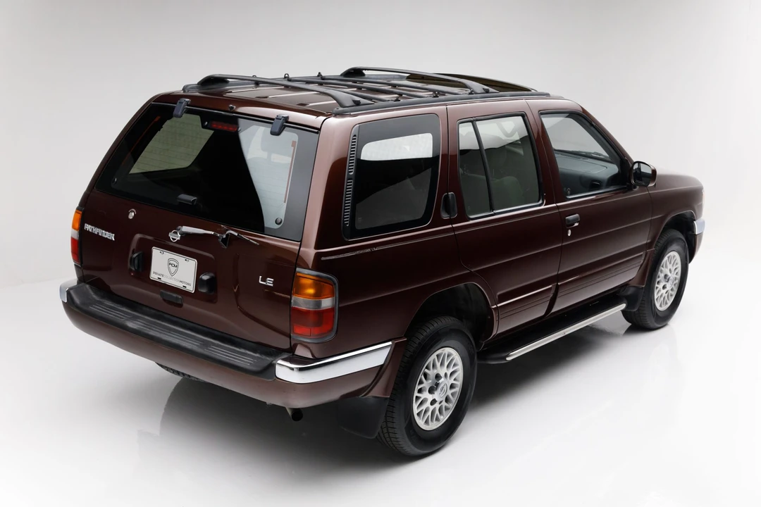 1997 Nissan Pathfinder 2nd Gen - Image 7 of 31