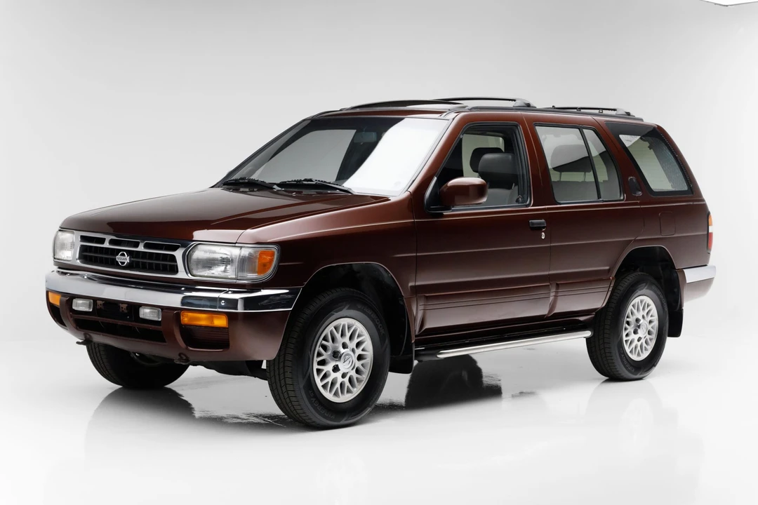 1997 Nissan Pathfinder 2nd Gen - Image 3 of 31