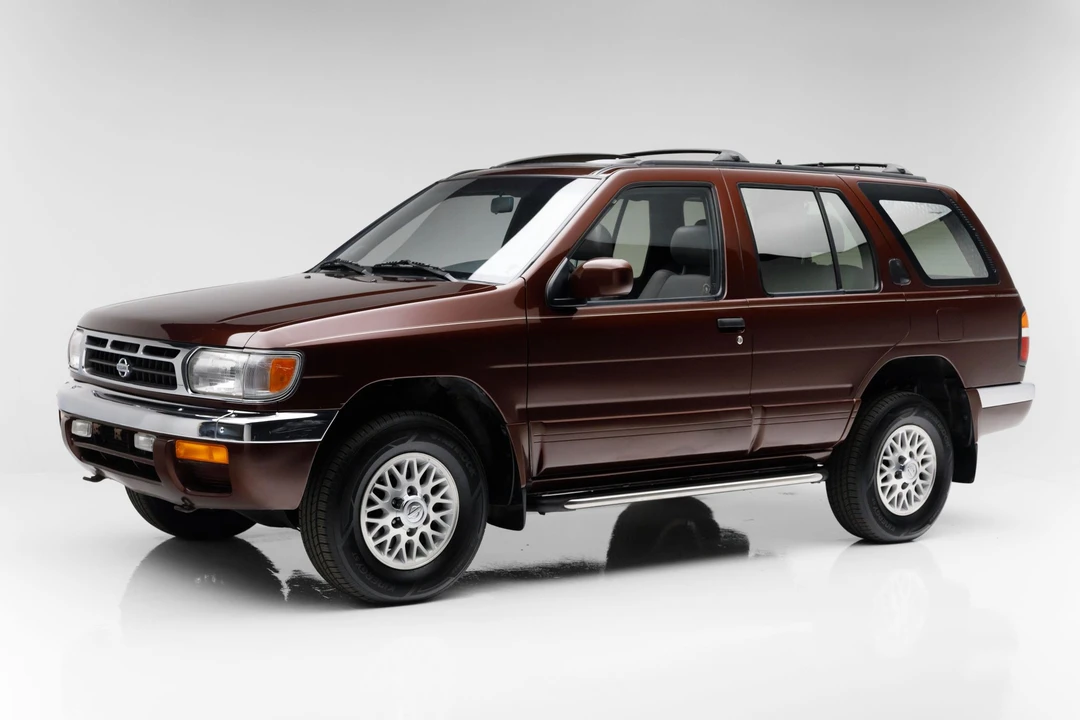 1997 Nissan Pathfinder 2nd Gen - Image 4 of 31
