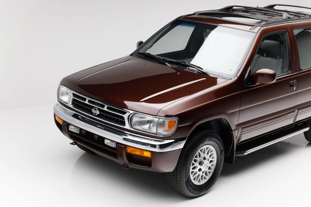 1997 Nissan Pathfinder 2nd Gen - Image 13 of 31
