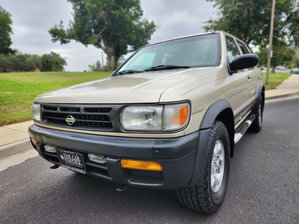 1997 Nissan Pathfinder 2nd Gen - Image 9 of 31