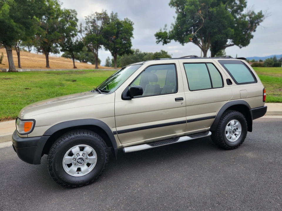 1997 Nissan Pathfinder 2nd Gen - Image 3 of 31