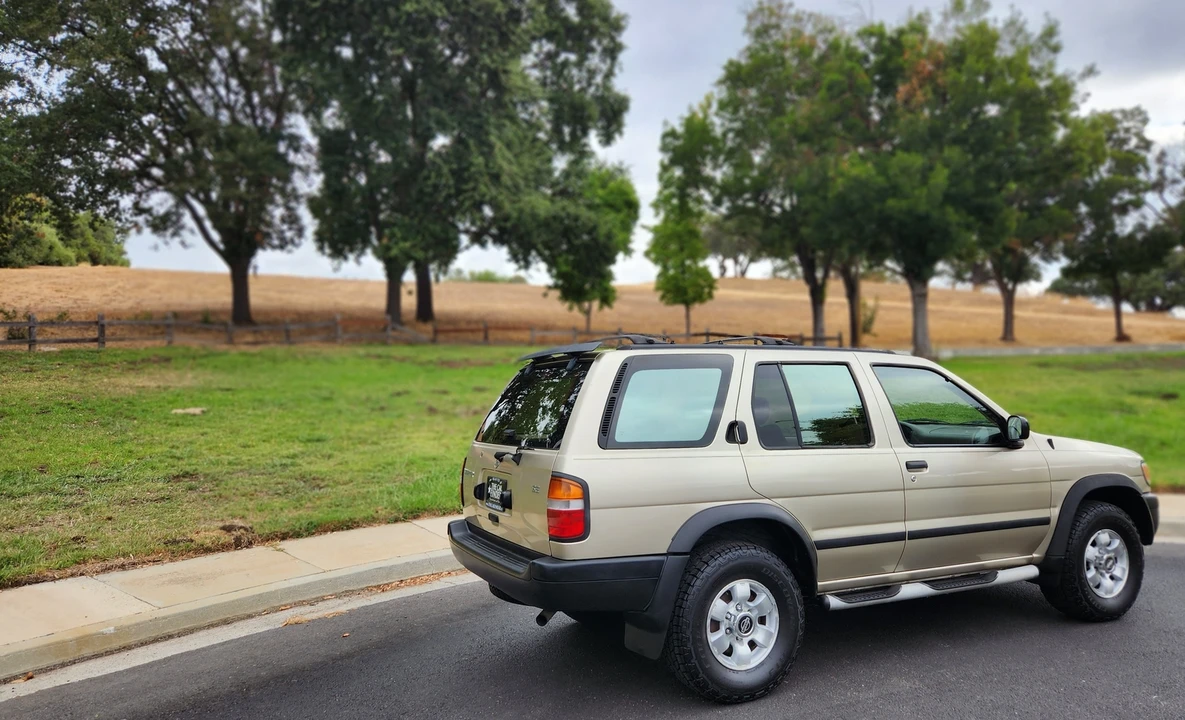 1997 Nissan Pathfinder 2nd Gen - Image 17 of 31