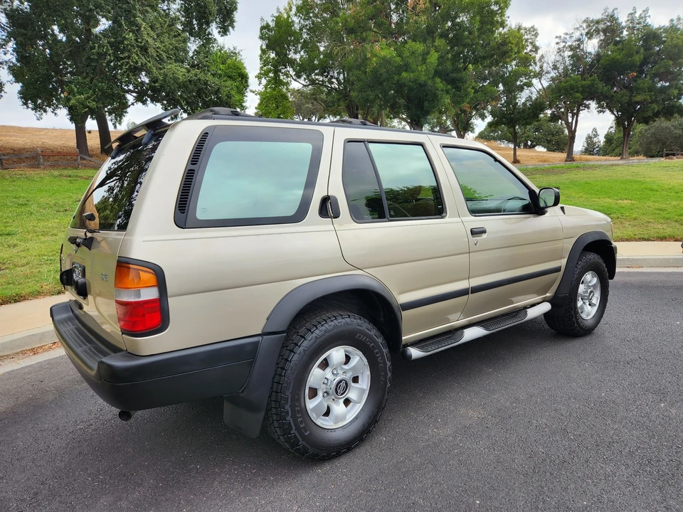 1997 Nissan Pathfinder 2nd Gen - Image 18 of 31