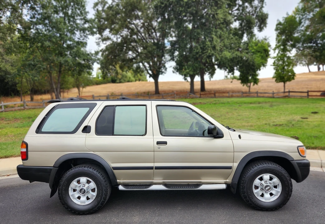 1997 Nissan Pathfinder 2nd Gen - Image 16 of 31