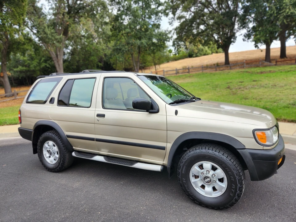 1997 Nissan Pathfinder 2nd Gen - Image 14 of 31