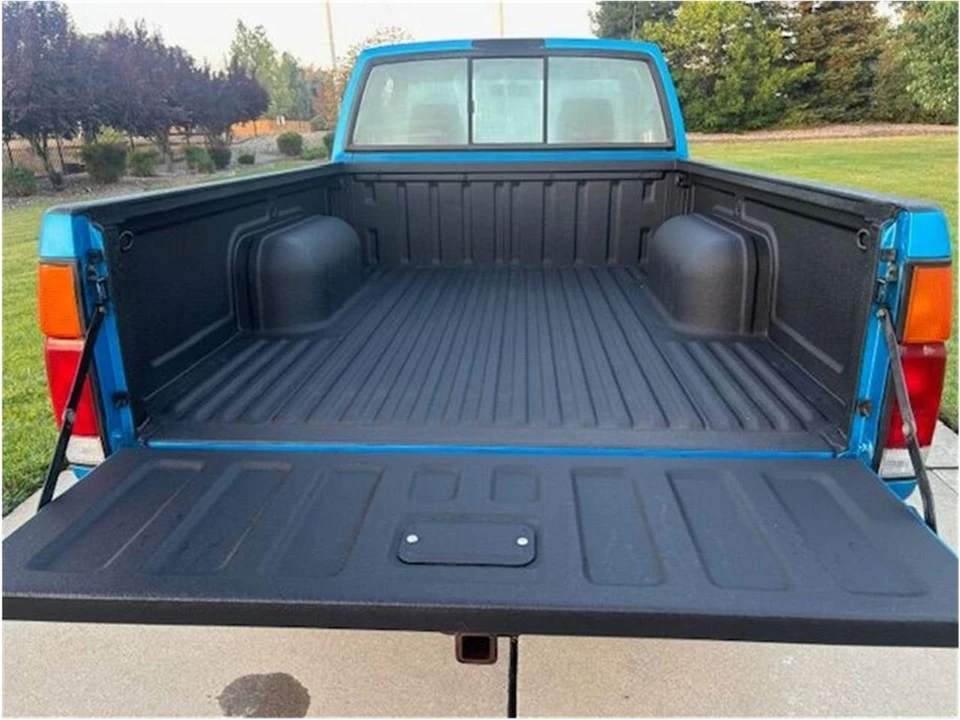 1997 Nissan Frontier 1st Gen - Image 4 of 17