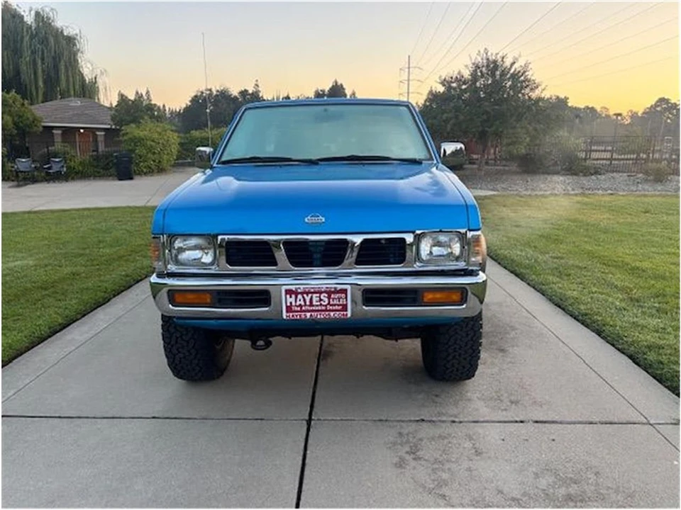 1997 Nissan Frontier 1st Gen - Image 2 of 17