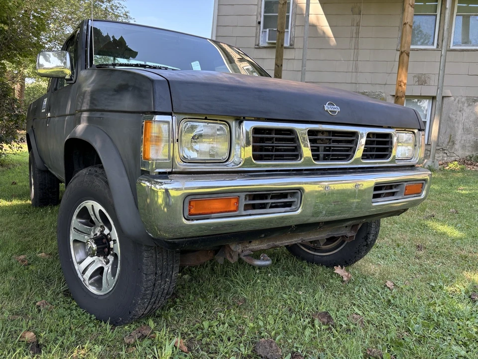 1997 Nissan Frontier 1st Gen - Image 9 of 31