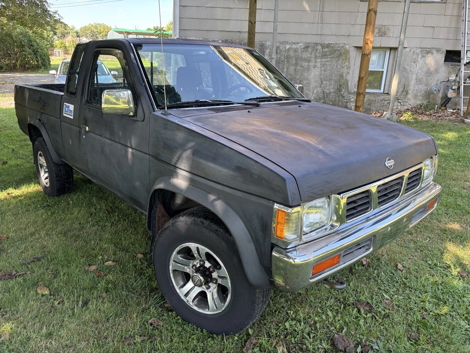 1997 Nissan Frontier 1st Gen - Image 8 of 31