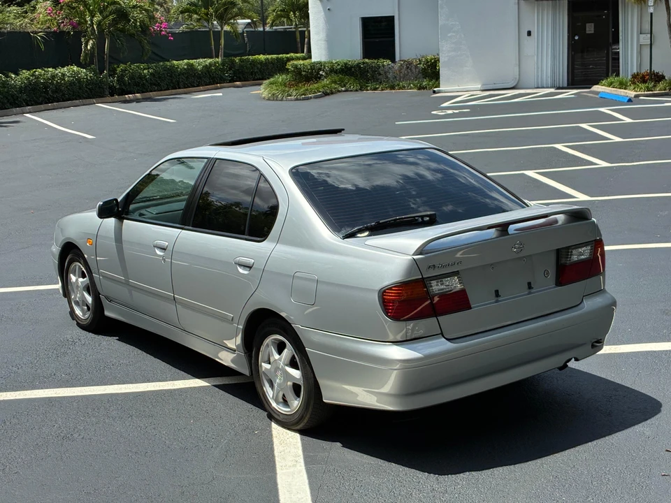 1997 Nissan Primera 2nd Gen - Image 17 of 31