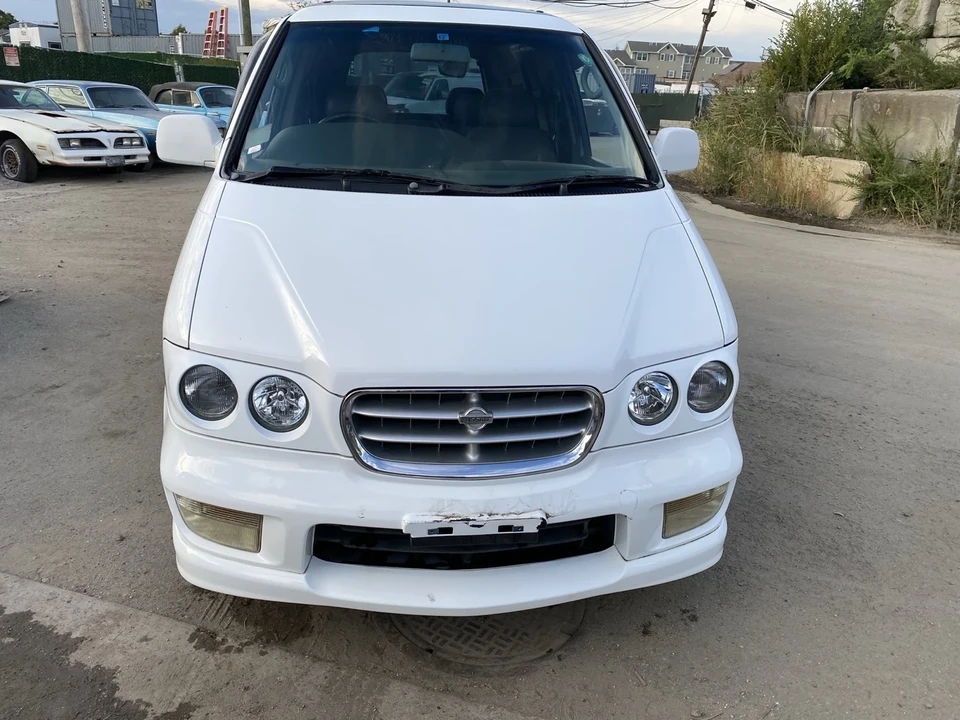 1997 Nissan Quest - Image 11 of 21
