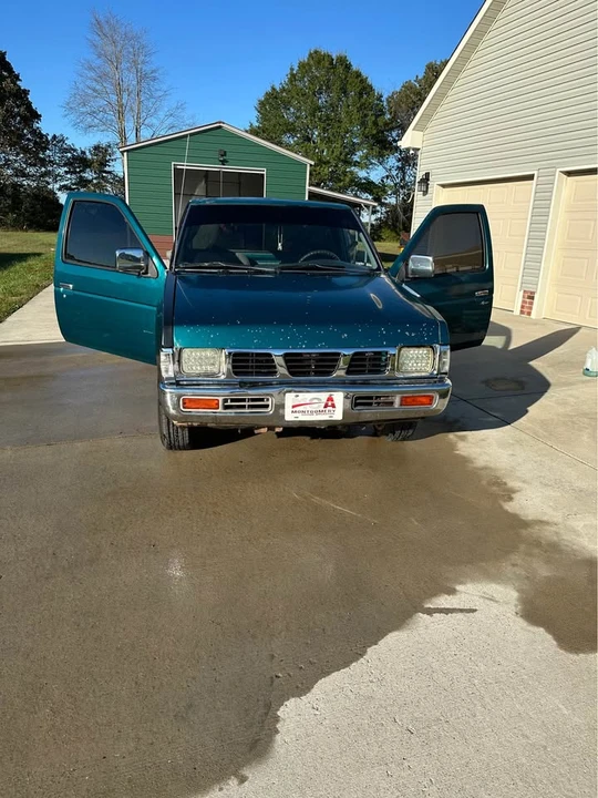 1997 Nissan Frontier 1st Gen - Image 8 of 9
