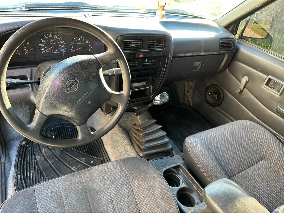 1997 Nissan Frontier 1st Gen - Image 3 of 9