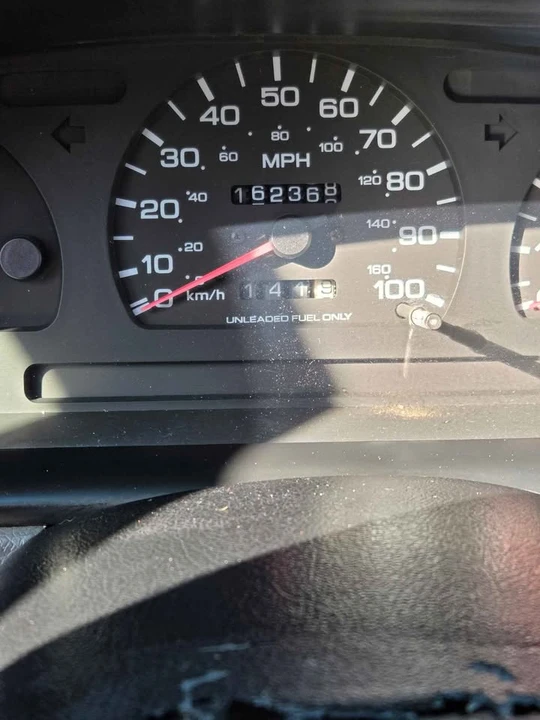 1997 Nissan Frontier 1st Gen - Image 2 of 5