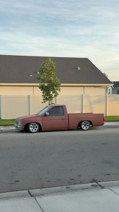 1997 Nissan Frontier 1st Gen - Image 4 of 5