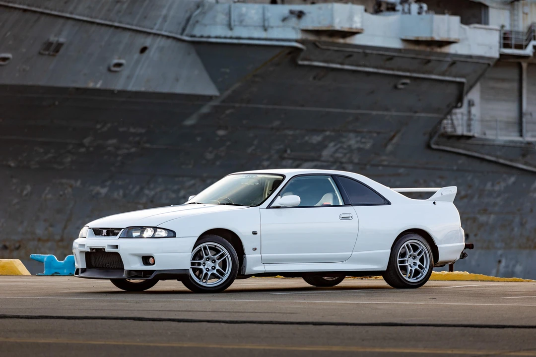1997 Nissan R33 Skyline GT-R 9th Gen - Image 14 of 31