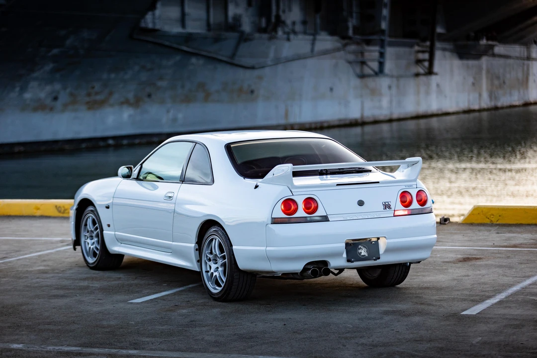1997 Nissan R33 Skyline GT-R 9th Gen - Image 18 of 31
