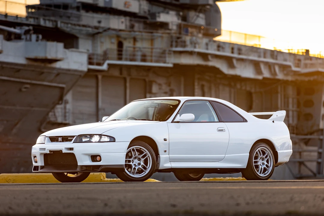 1997 Nissan R33 Skyline GT-R 9th Gen - Image 12 of 31