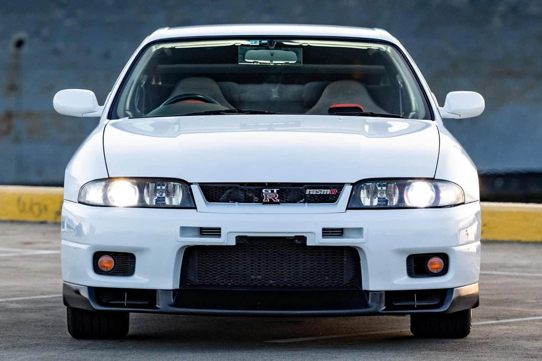 1997 Nissan R33 Skyline GT-R 9th Gen - Image 2 of 31