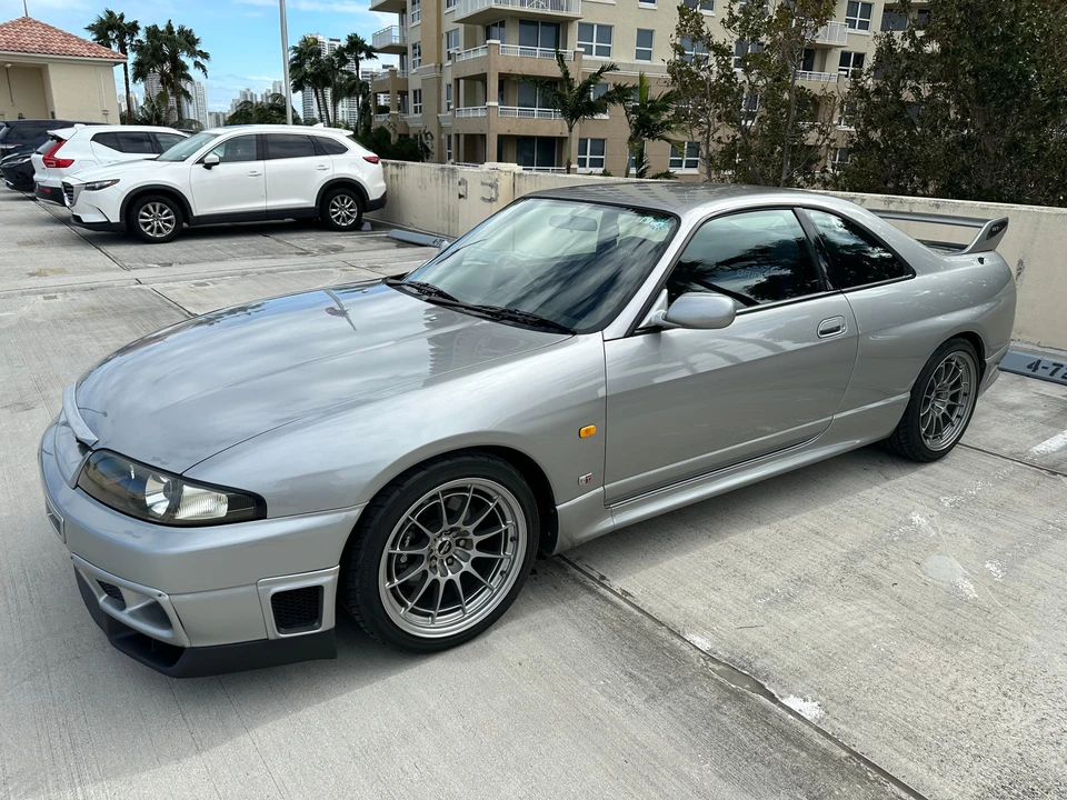 1997 Nissan R33 Skyline GT-R 9th Gen - Image 16 of 31