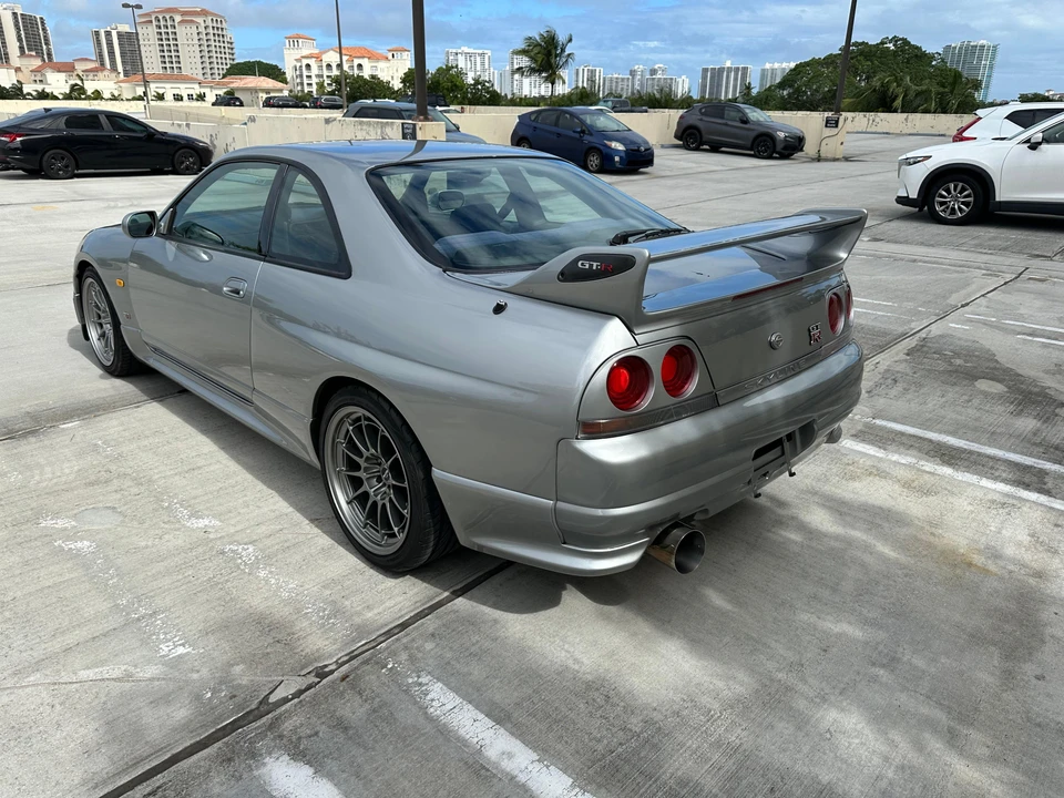1997 Nissan R33 Skyline GT-R 9th Gen - Image 23 of 31