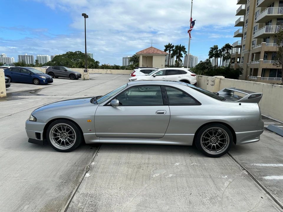1997 Nissan R33 Skyline GT-R 9th Gen - Image 18 of 31