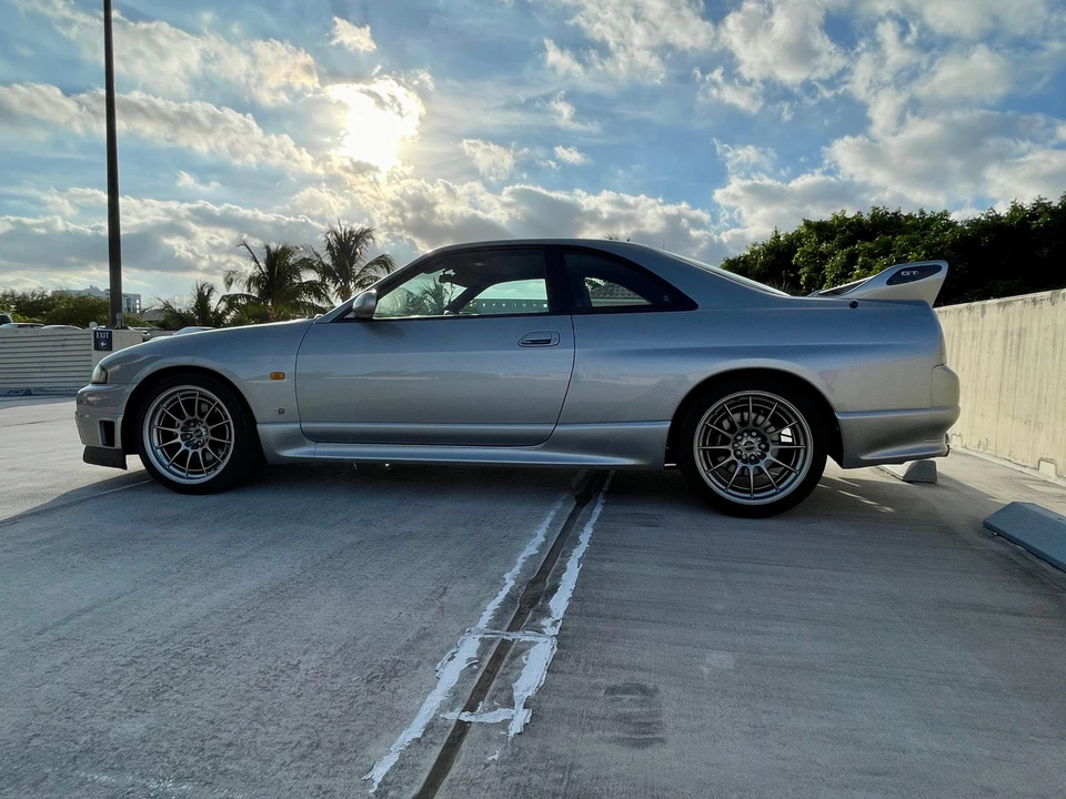 1997 Nissan R33 Skyline GT-R 9th Gen - Image 21 of 31