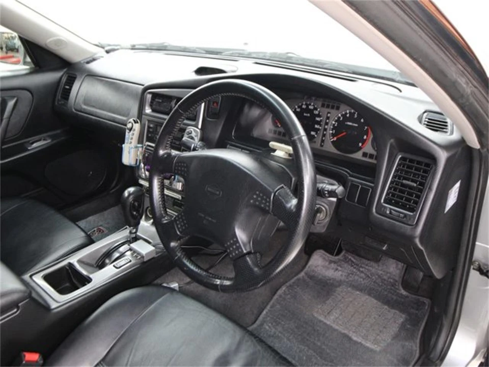 1997 Nissan Stagea 1st Gen - Image 9 of 31