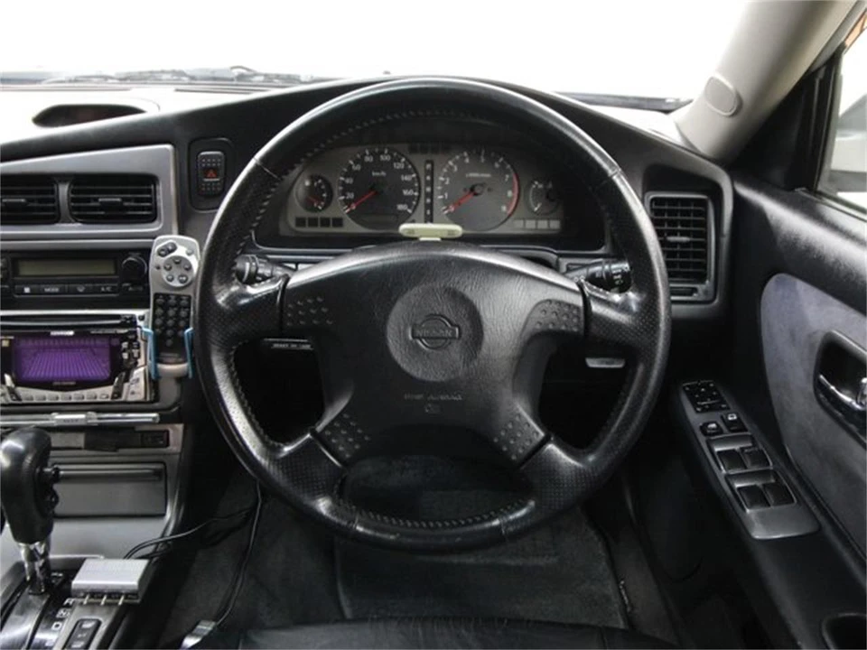 1997 Nissan Stagea 1st Gen - Image 10 of 31