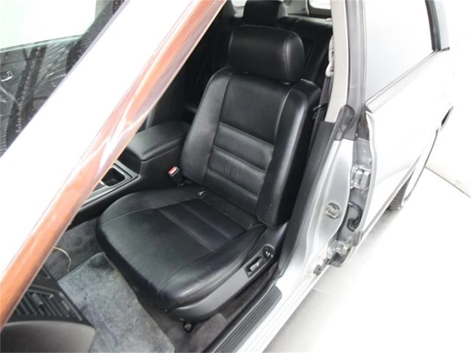 1997 Nissan Stagea 1st Gen - Image 17 of 31