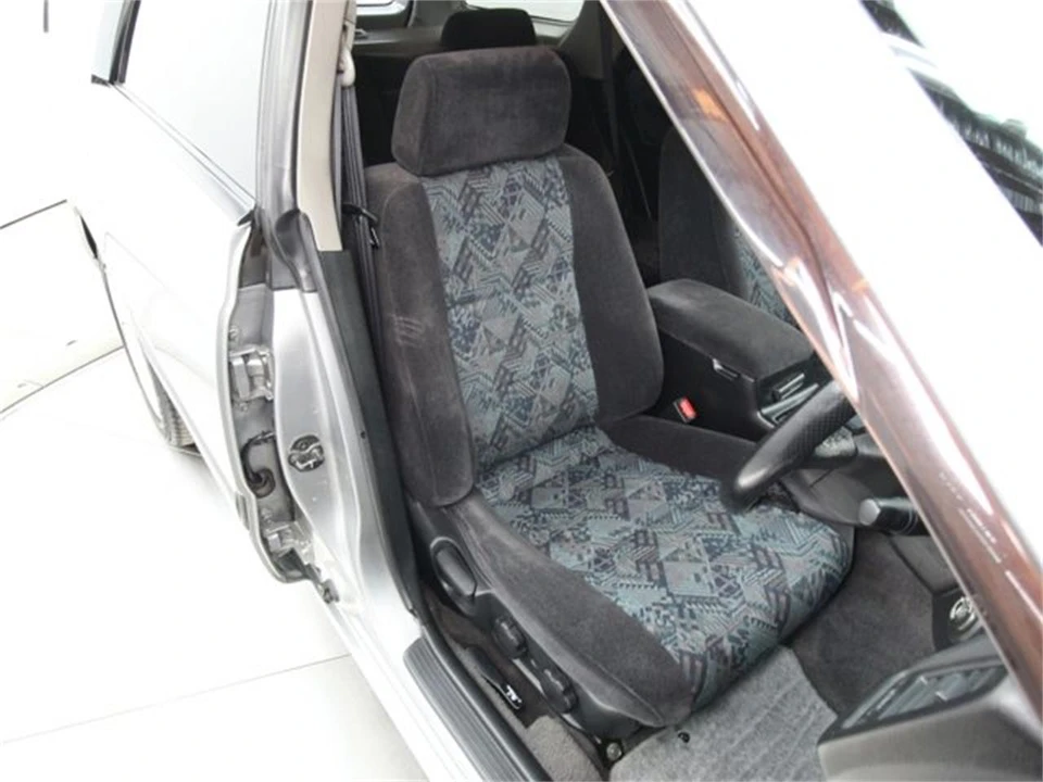 1997 Nissan Stagea 1st Gen - Image 16 of 31