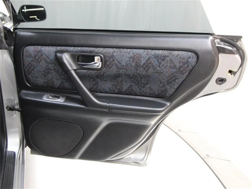 1997 Nissan Stagea 1st Gen - Image 22 of 31