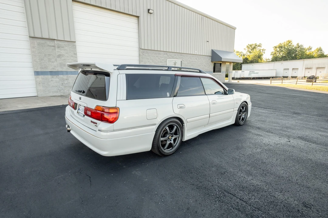 1997 Nissan Stagea 1st Gen - Image 9 of 31