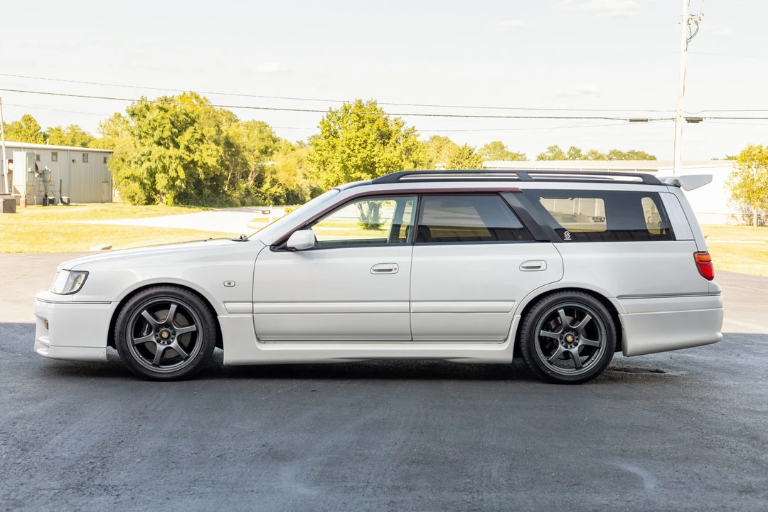1997 Nissan Stagea 1st Gen - Image 8 of 31